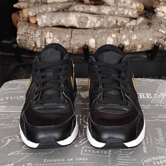 Kids Nike Air Max Sneakers - Picture 2 of 5